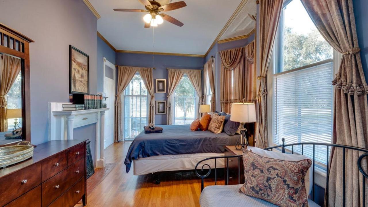 Apartament Elegant 2 Bed Directly On Forsyth Park Savannah Zewnętrze zdjęcie
