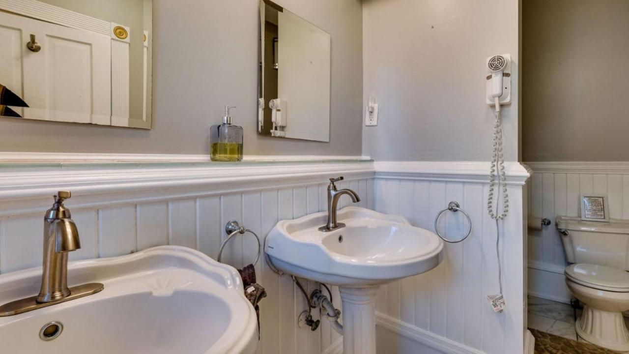 Apartament Elegant 2 Bed Directly On Forsyth Park Savannah Zewnętrze zdjęcie
